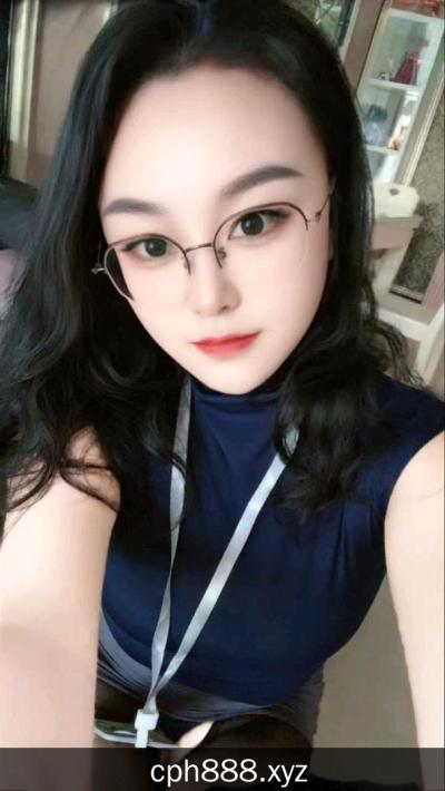 西宁性感眼镜荡妇