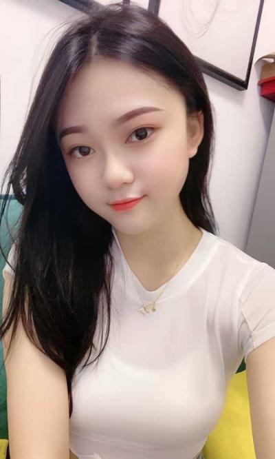 白云清纯甜美可爱-诗雨