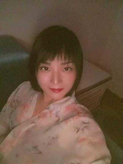 天河性感丰满辣妹服务-樱桃