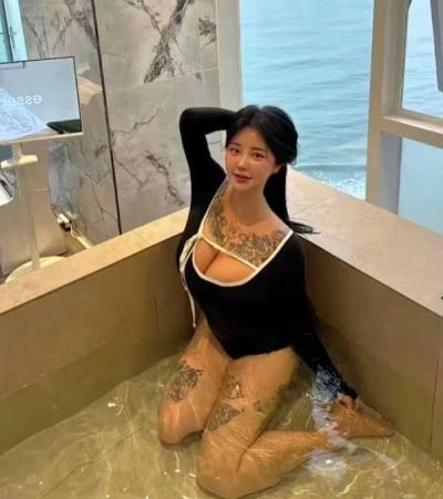海珠蜜桃臀巨无霸刚下海-可可