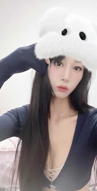天河新人性感辣妹小姐姐-璐璐