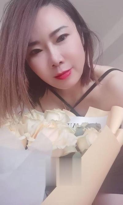 乐园附近韵味少妇