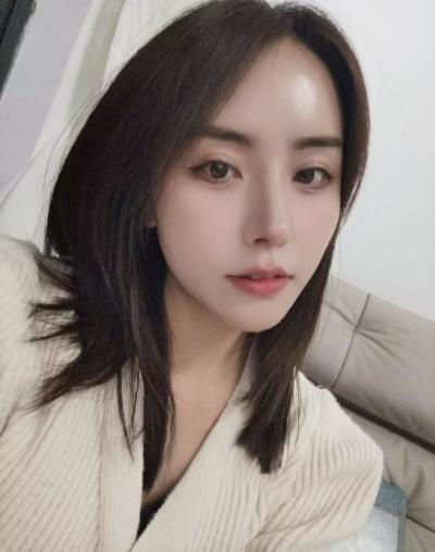年轻妹子