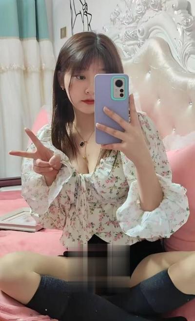 极品04嫩妹上下粉嫩