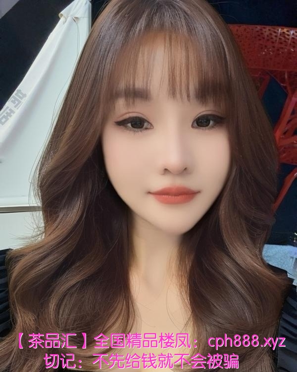 丰满水多小嫩妹