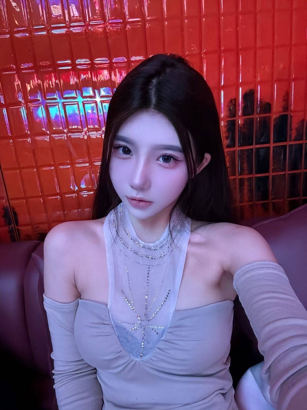大连美女阿雅炮架子太骚了