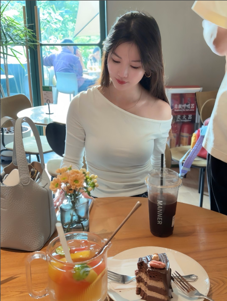 深圳市龙岗布吉柔情似水女友服务-莉莉