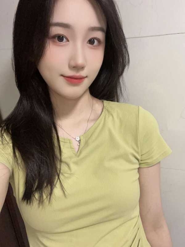 增城可爱性感女孩初次下海-乐乐
