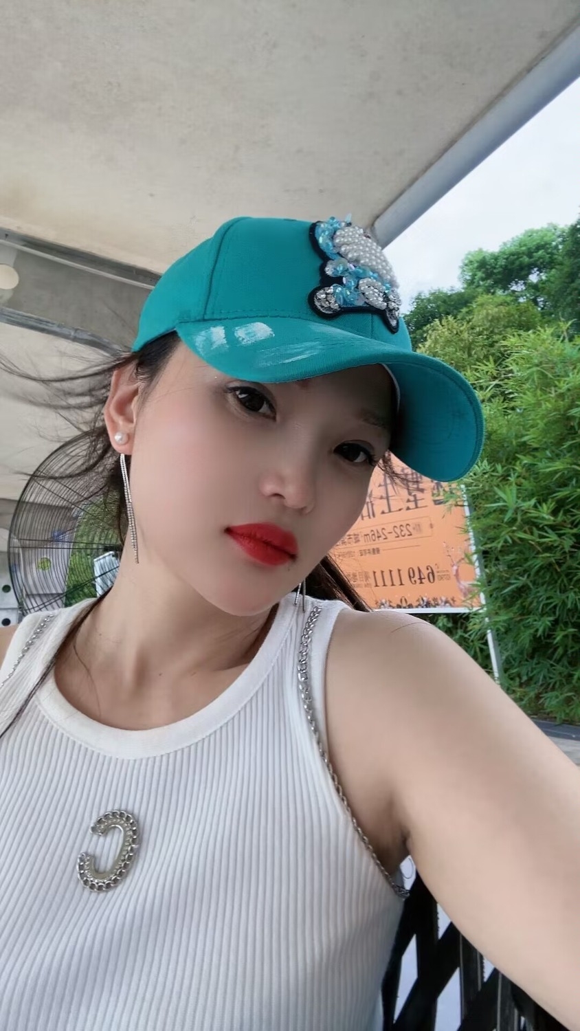 诱惑的小姐姐