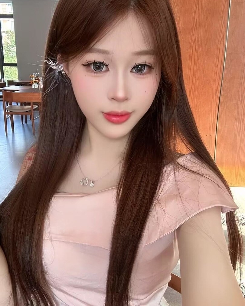 兼职丝袜诱惑婉儿