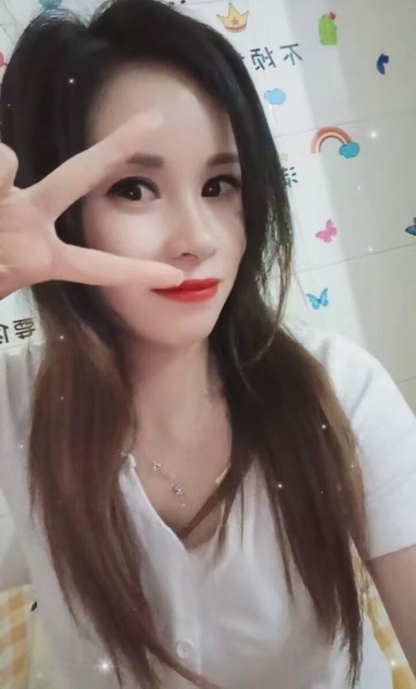 小榄美女